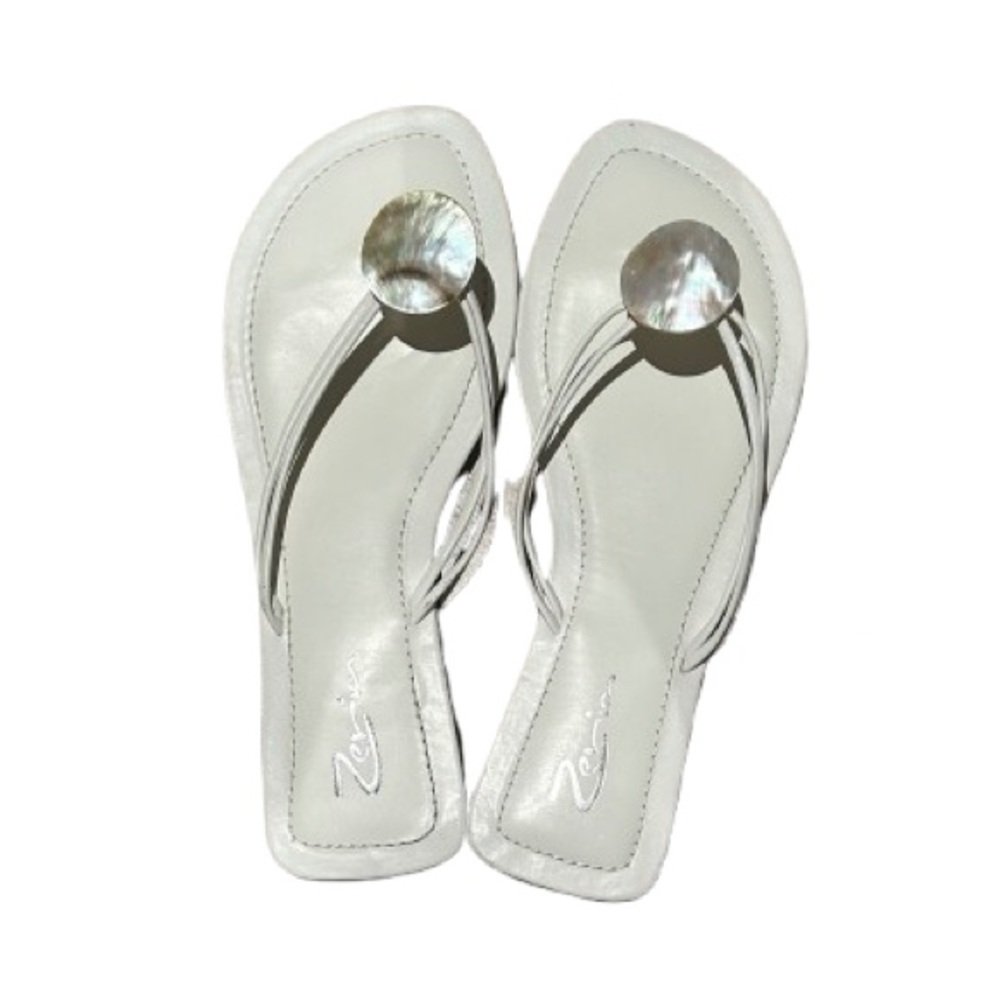 ZERIA Women Flip-Flop Sandals, Mother-of-Pearl-Like Accent, White, Size 8